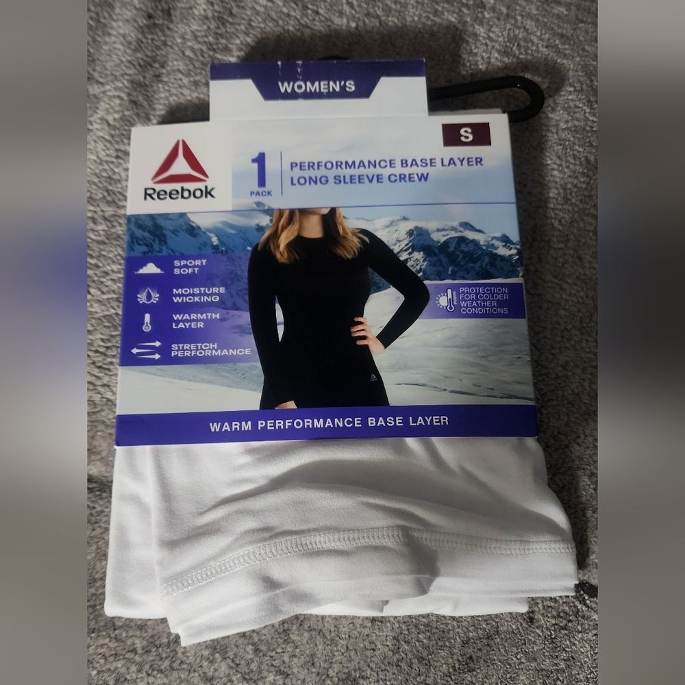 Reebok Women's Base Layer Top, 1 Pack, Size S